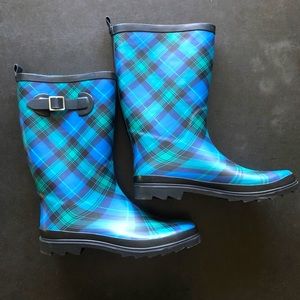 Like new rain boots ladies 11